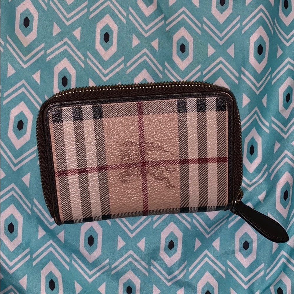 Authentic Woman’s Burberry wallet